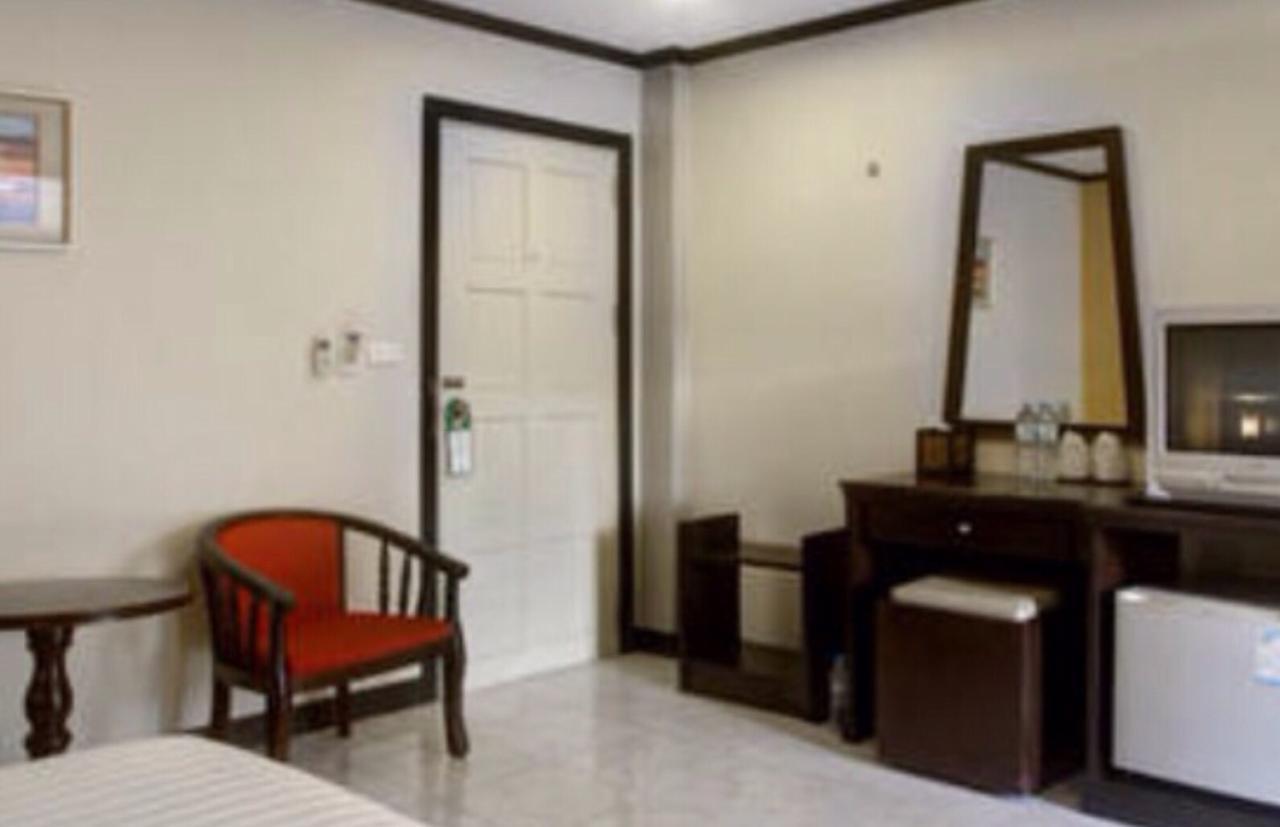 Baantonkhaokata Hotel Kültér fotó