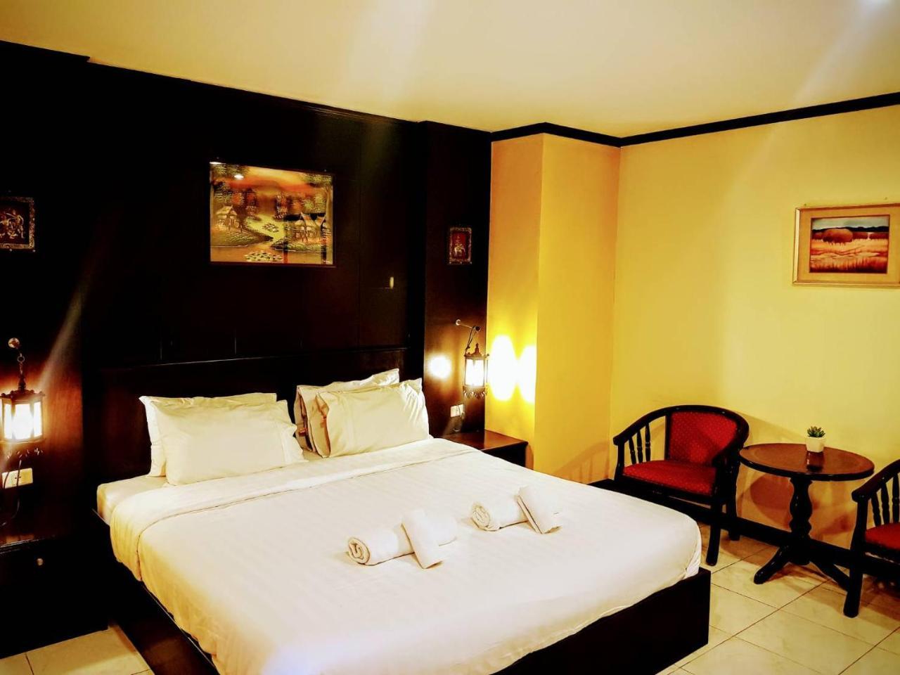 Baantonkhaokata Hotel Kültér fotó