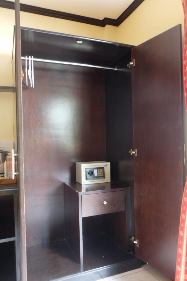 Baantonkhaokata Hotel Kültér fotó