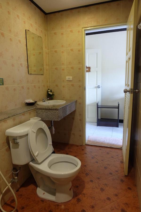 Baantonkhaokata Hotel Kültér fotó