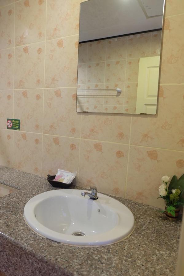 Baantonkhaokata Hotel Kültér fotó